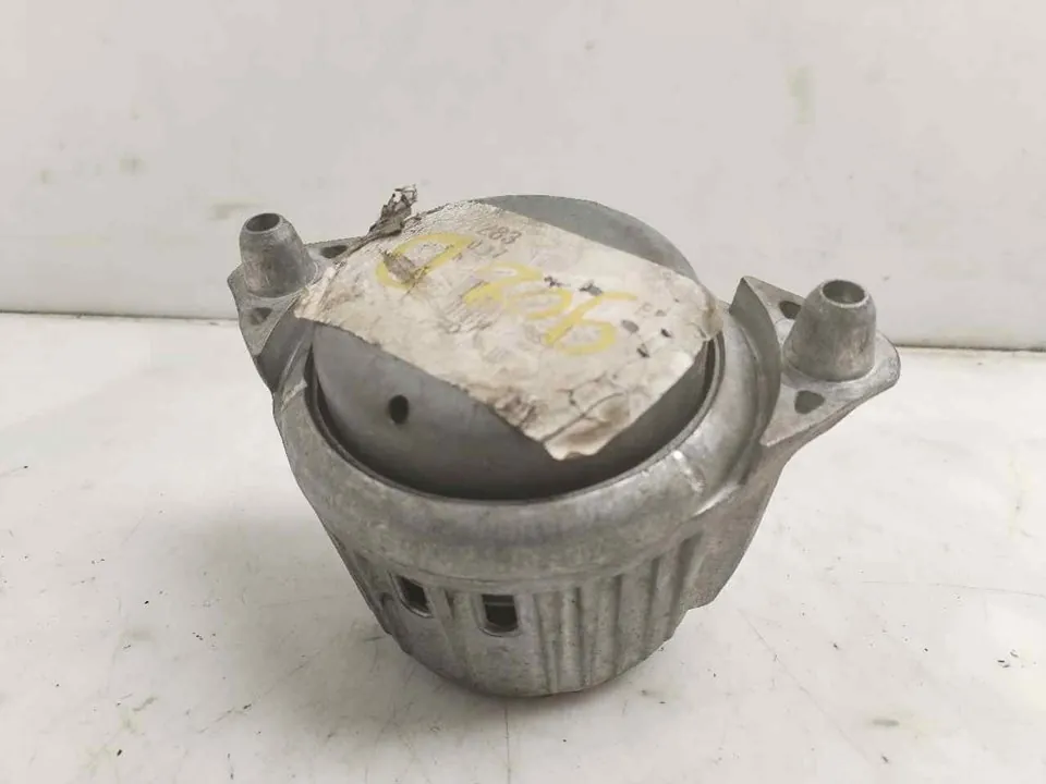 SOPORTE MOTOR 122589