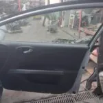 PUERTA DELANTERA DERECHA 124952