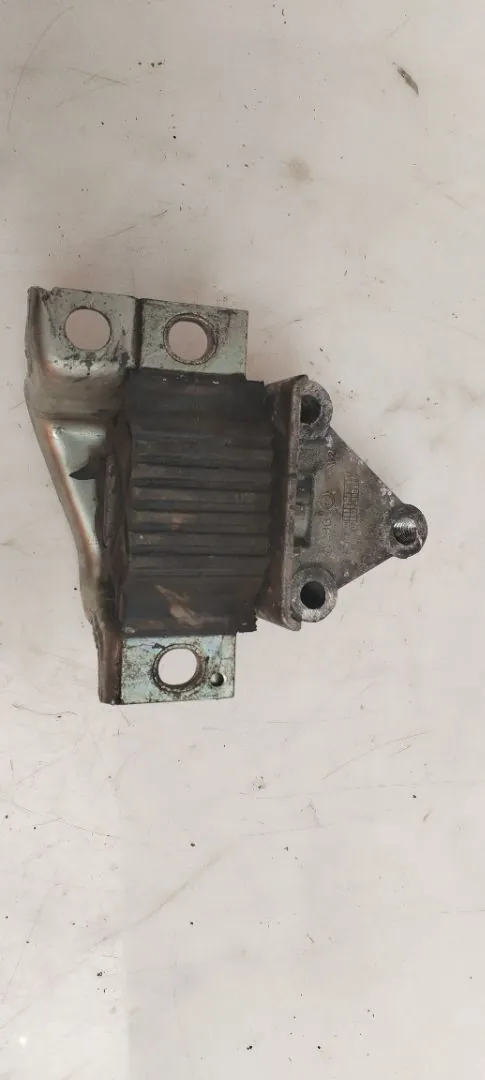 SOPORTE MOTOR 124836