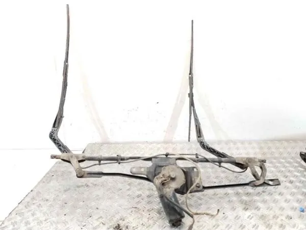 MOTOR LIMPIA DELANTERO 124067