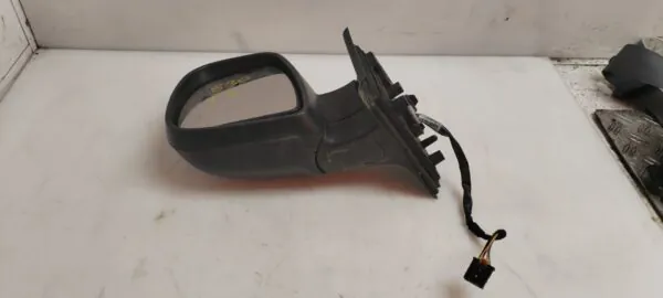 RETROVISOR IZQUIERDO 124852