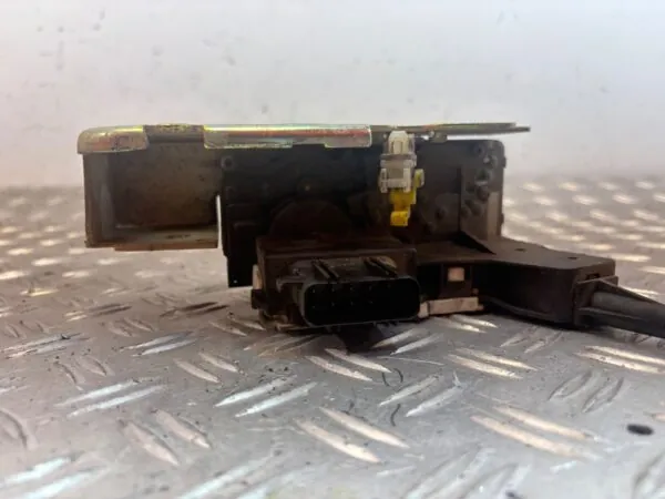 CERRADURA PUERTA DELANTERA DERECHA 125072