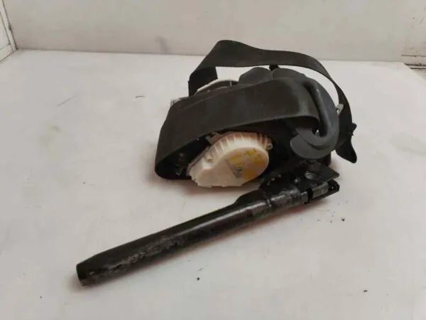 CINTURON SEGURIDAD DELANTERO DERECHO 119705
