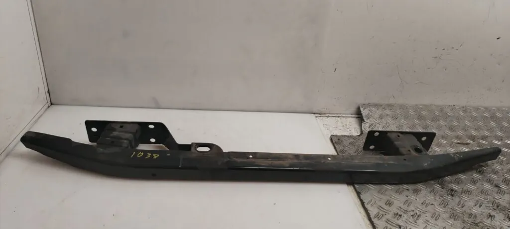 REFUERZO PARAGOLPES DELANTERO 124926
