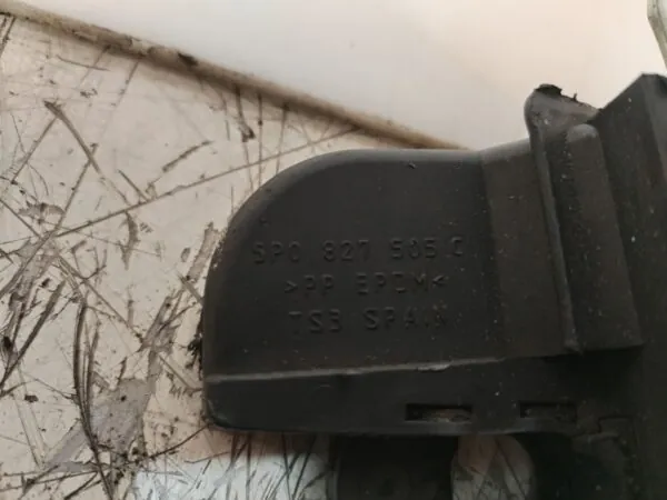 CERRADURA MALETERO / PORTON 124998