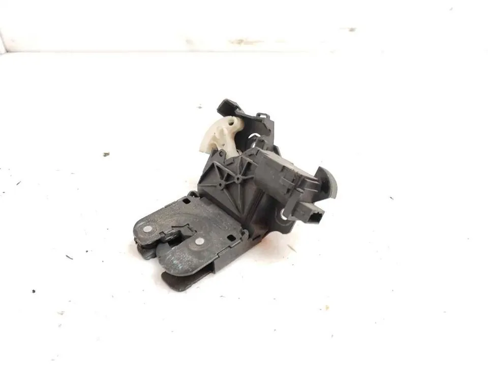 CERRADURA MALETERO / PORTON 124591