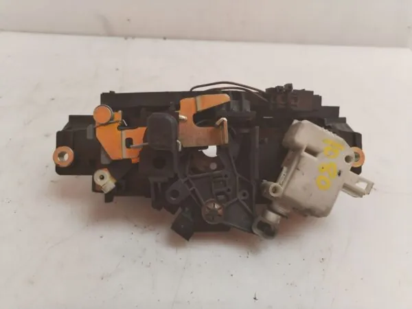 CERRADURA MALETERO / PORTON 125330