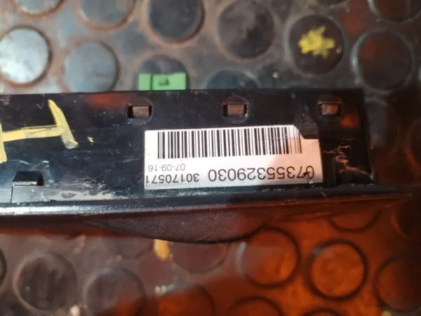 MANDO ELEVALUNAS DELANTERO IZQUIERDO 126165