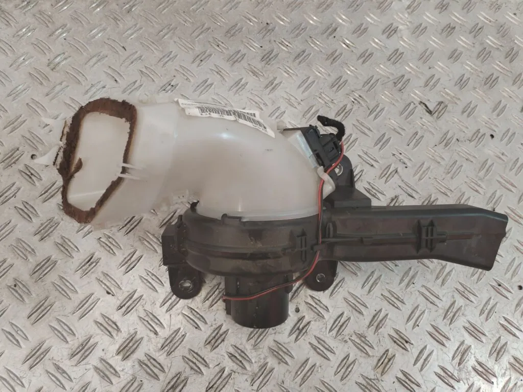 MOTOR CALEFACCION 125819