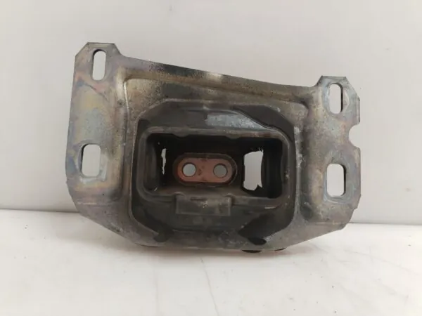 SOPORTE MOTOR DERECHO 125713