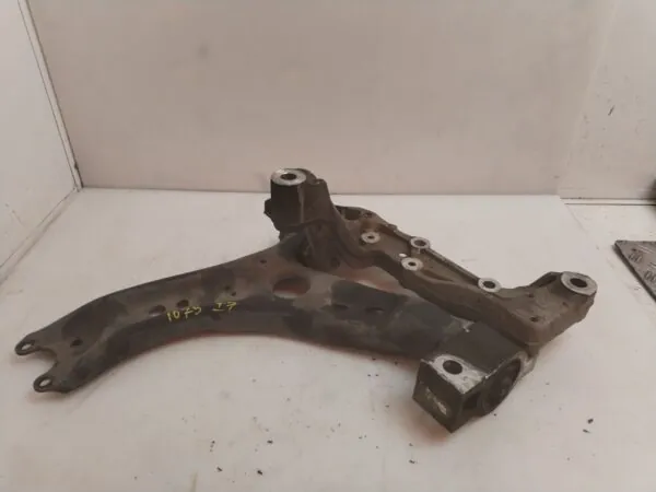BRAZO SUSPENSION DELANTERO IZQUIERDO 125337