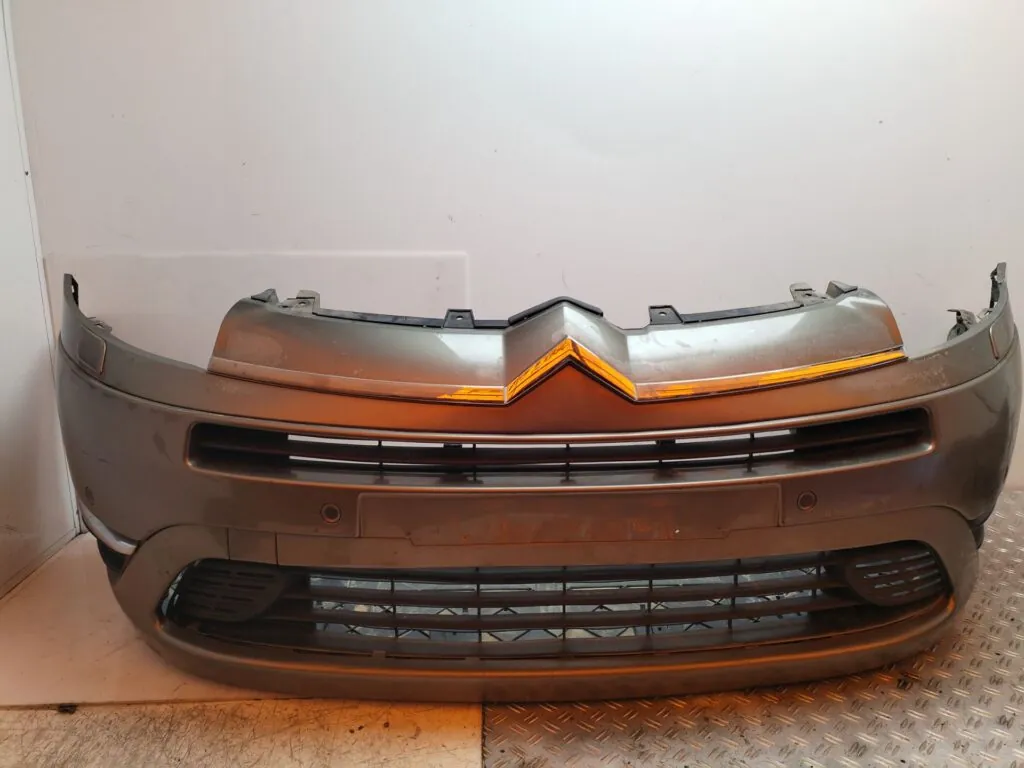 PARAGOLPES DELANTERO 125795