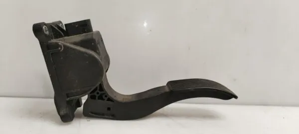 PEDAL ACELERADOR 125480