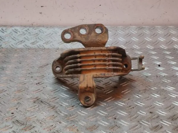 EJE DELANTERO / CUNA MOTOR 126180
