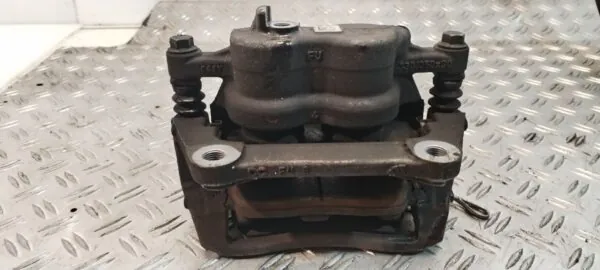 PINZA DE FRENO DELANTERA DERECHA 125563