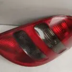 PILOTO TRASERO DERECHO 125732