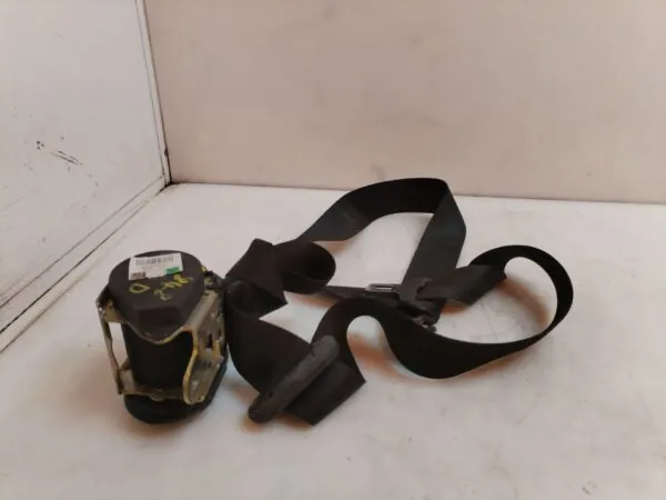 CINTURON SEGURIDAD DELANTERO DERECHO 125709