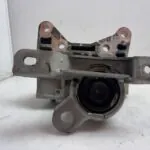 SOPORTE MOTOR IZQUIERDO 125640