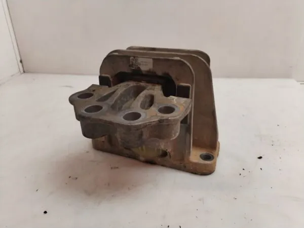SOPORTE MOTOR 125253