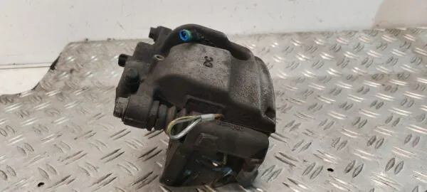 PINZA DE FRENO DELANTERA DERECHA 125563