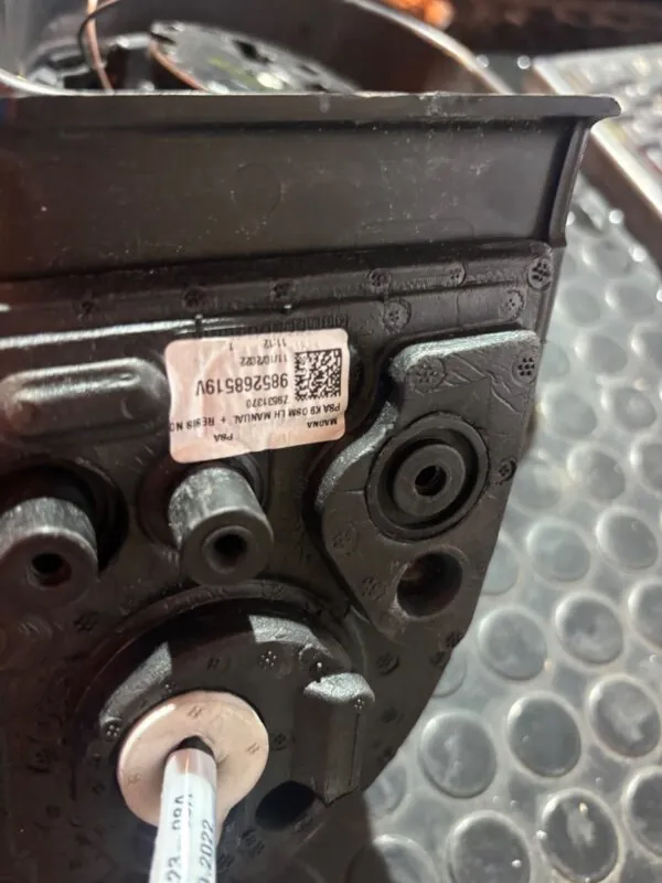 RETROVISOR IZQUIERDO 125906