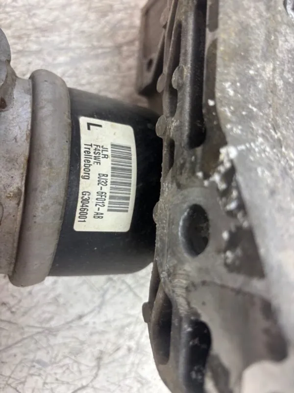 SOPORTE MOTOR IZQUIERDO 125640