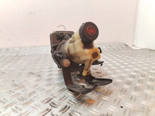 BOMBA SERVODIRECCION 126067