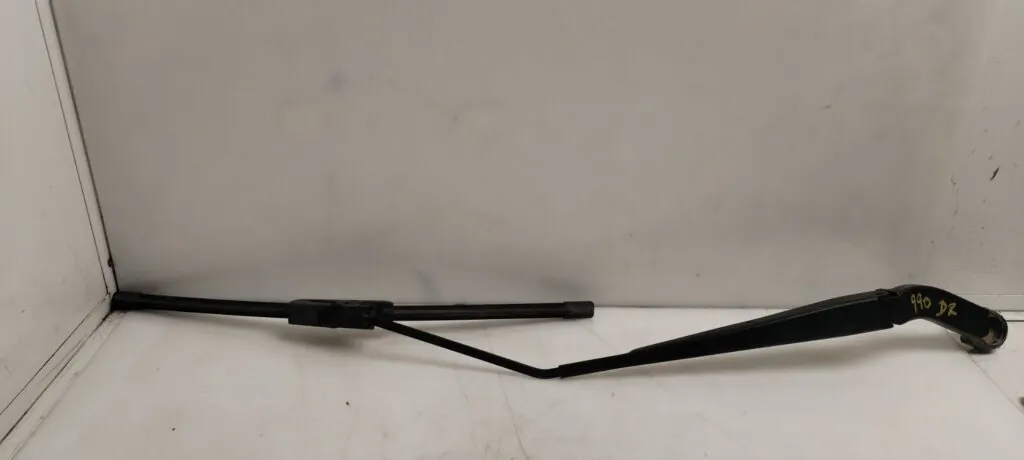 BRAZO LIMPIA DELANTERO DERECHO 125681