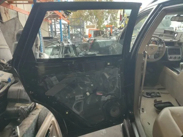 PUERTA TRASERA IZQUIERDA 125445
