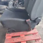 ASIENTO DELANTERO DERECHO 125850