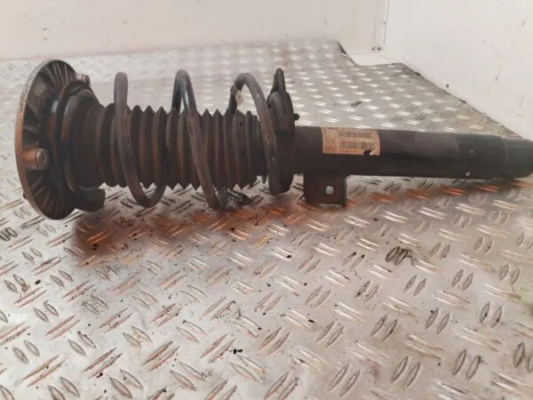 AMORTIGUADOR DELANTERO DERECHO 126282