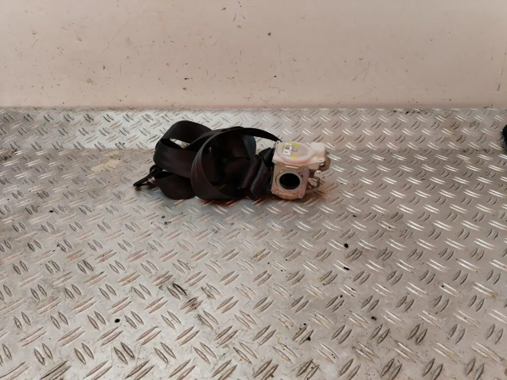 CINTURON SEGURIDAD TRASERO IZQUIERDO 126104