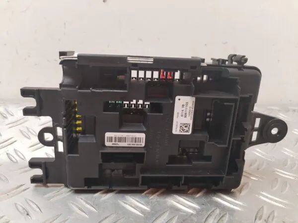 CAJA RELES / FUSIBLES 126225
