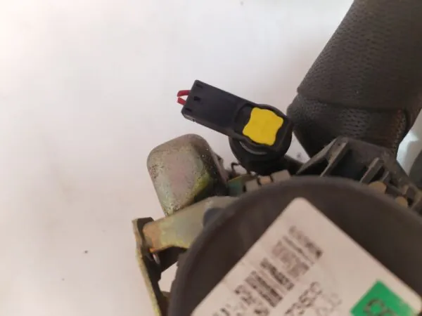 CINTURON SEGURIDAD DELANTERO DERECHO 125709