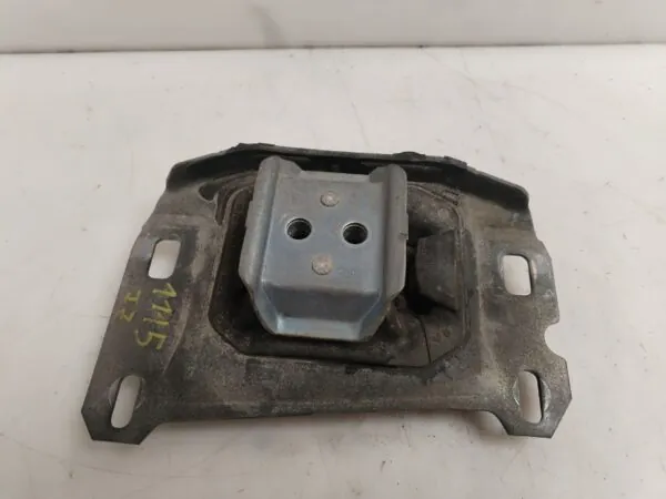 SOPORTE MOTOR DERECHO 125713