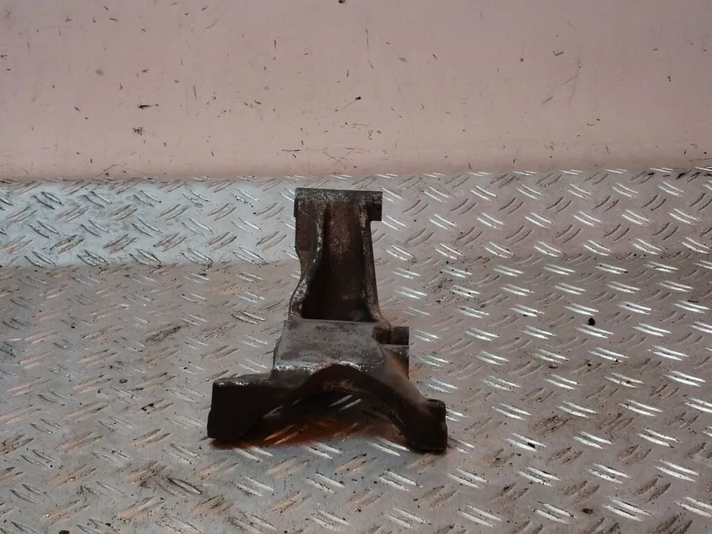 SOPORTE MOTOR 126177