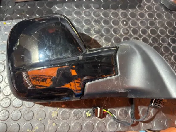 RETROVISOR DERECHO 125905