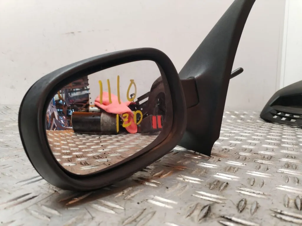 RETROVISOR IZQUIERDO 126133