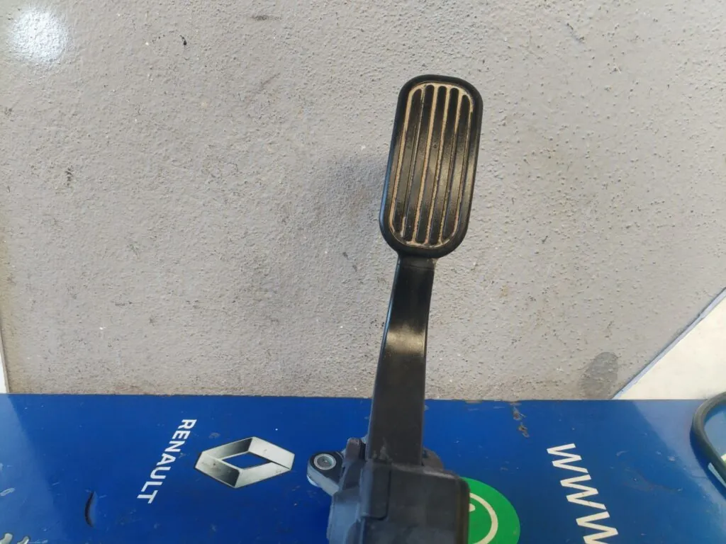 POTENCIOMETRO PEDAL 126367
