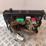 CAJA RELES / FUSIBLES 127008