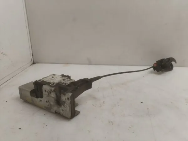 CERRADURA PUERTA DELANTERA DERECHA 125804