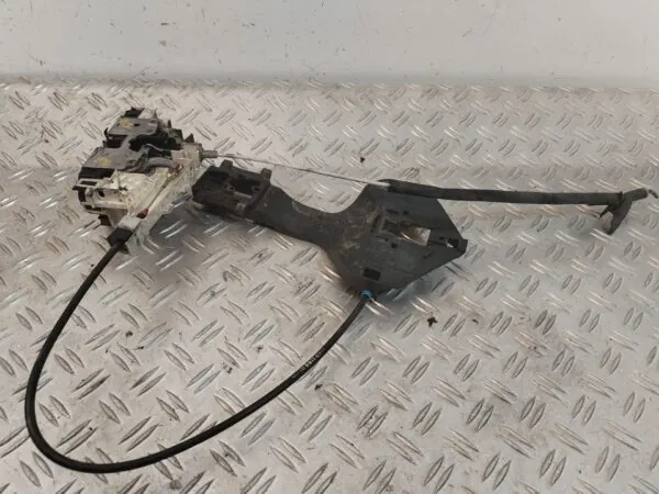 CERRADURA PUERTA DELANTERA IZQUIERDA 125909