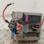 CAJA RELES / FUSIBLES 127054