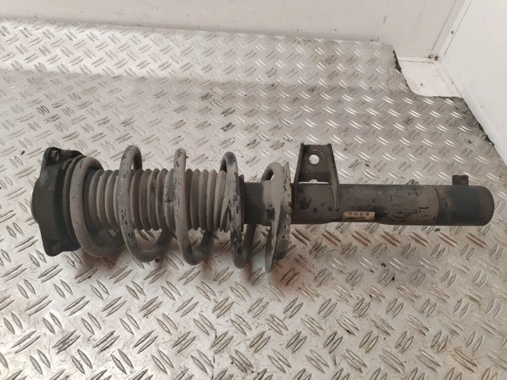 AMORTIGUADOR DELANTERO IZQUIERDO 126606