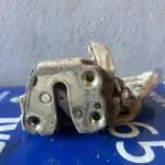 CERRADURA PUERTA TRASERA DERECHA 126326