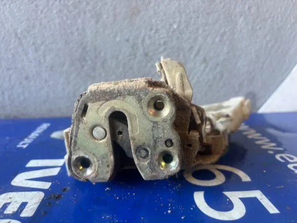 CERRADURA PUERTA TRASERA DERECHA 126326