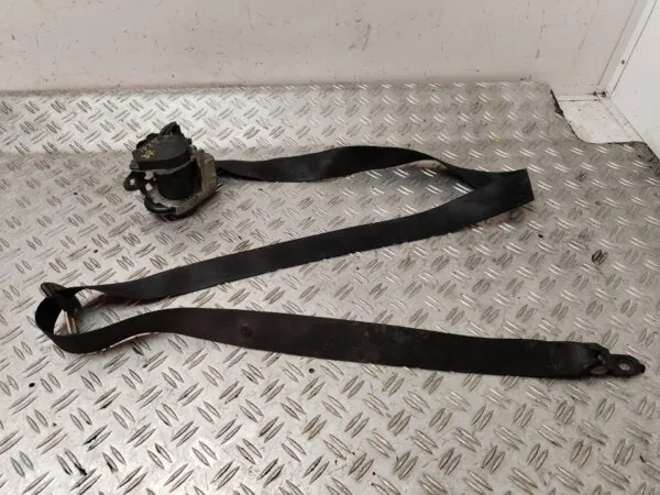 CINTURON SEGURIDAD DELANTERO DERECHO 127136