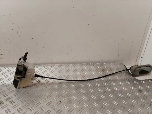 CERRADURA PUERTA DELANTERA IZQUIERDA 126328