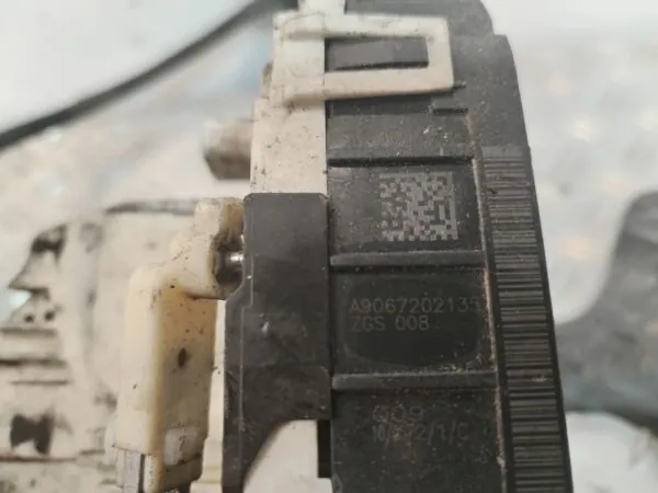 CERRADURA PUERTA DELANTERA IZQUIERDA 125909