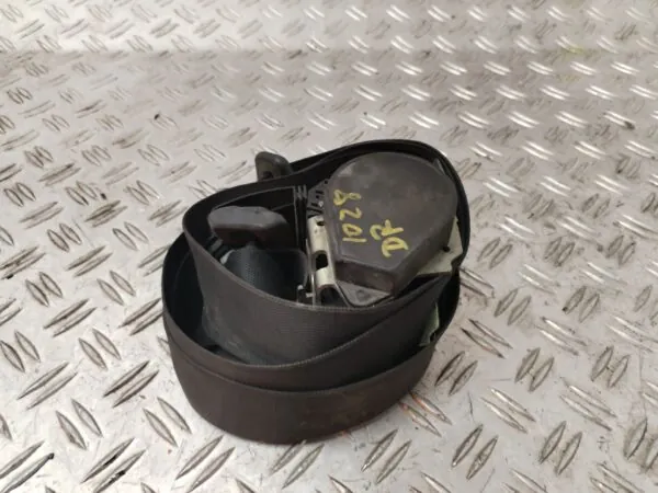 CINTURON SEGURIDAD DELANTERO DERECHO 127136